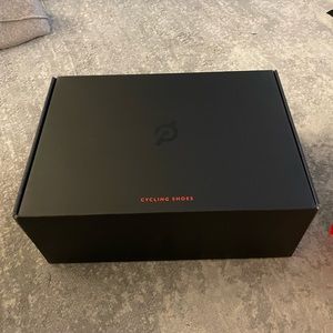 NWT mens peloton cycling shoes